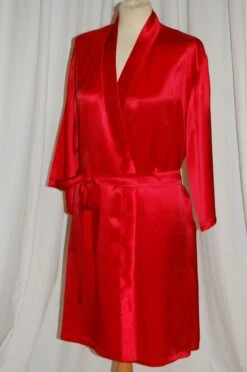 100% Seide Morgenmantel ST. ELM Satin Von Gattina -TraumMode Verkäufe 50223 rot