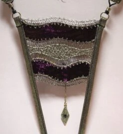 Lola Luna Ouvert-String SHEHERAZADE OPEN String Gold-brombeer 8 Lola Luna Ouvert-String SHEHERAZADE OPEN String Gold-brombeer -TraumMode Verkäufe lola luna string sheherazade open detail 1