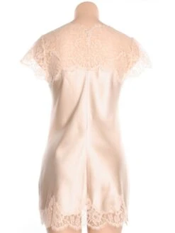 Kurzes Seidennegligé ETINCELLE No. 3 Von Marjolaine -TraumMode Verkäufe marjolaine seide neglige etincelle no 3 eti0301 sand ruecken 1