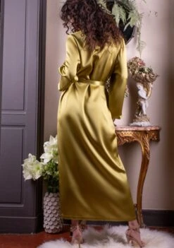 100% Seide Morgenmantel Lang LAURIAN Uni Von Marjolaine -TraumMode Verkäufe morgenmantel seide lang linde laurian goldgruen marjolaine 3 8 1 1 1