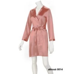 100% Seide Morgenmantel SOIE LASER Uni Von Marjolaine -TraumMode Verkäufe morgenmantel seide laser altrose marjolaine 2 1