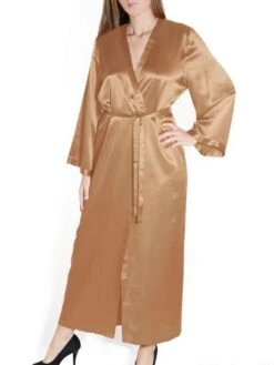 100% Seide Morgenmantel Lang LAURIAN Uni Von Marjolaine -TraumMode Verkäufe morgenmantel seide laurian goldbeige marjolaine 1 4 1 1 1