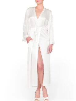 100% Seide Morgenmantel Lang LAURIAN Uni Von Marjolaine -TraumMode Verkäufe morgenmantel seide laurian naturel marjolaine 8 1 1 1