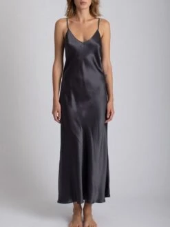 100% Seide Nachtkleid Lang DORINE Uni Von Vivis -TraumMode Verkäufe nachtkleid seide lang dorine v00006 anthrazit vivis 4 1 1