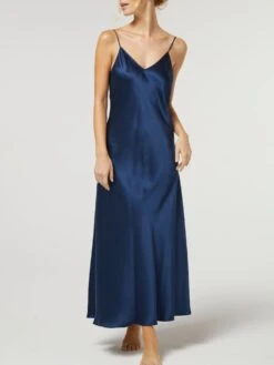 100% Seide Nachtkleid Lang DORINE Uni Von Vivis -TraumMode Verkäufe nachtkleid seide lang dorine v00006 nachtblau vivis 3 1 2