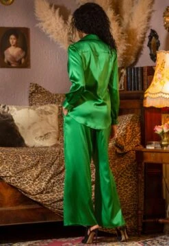 Seidenpyjama OXANA Stretchseide Uni Marjolaine -TraumMode Verkäufe pyjama stretschseide gruen 4oxa5501 oxana marjolaine 2 7