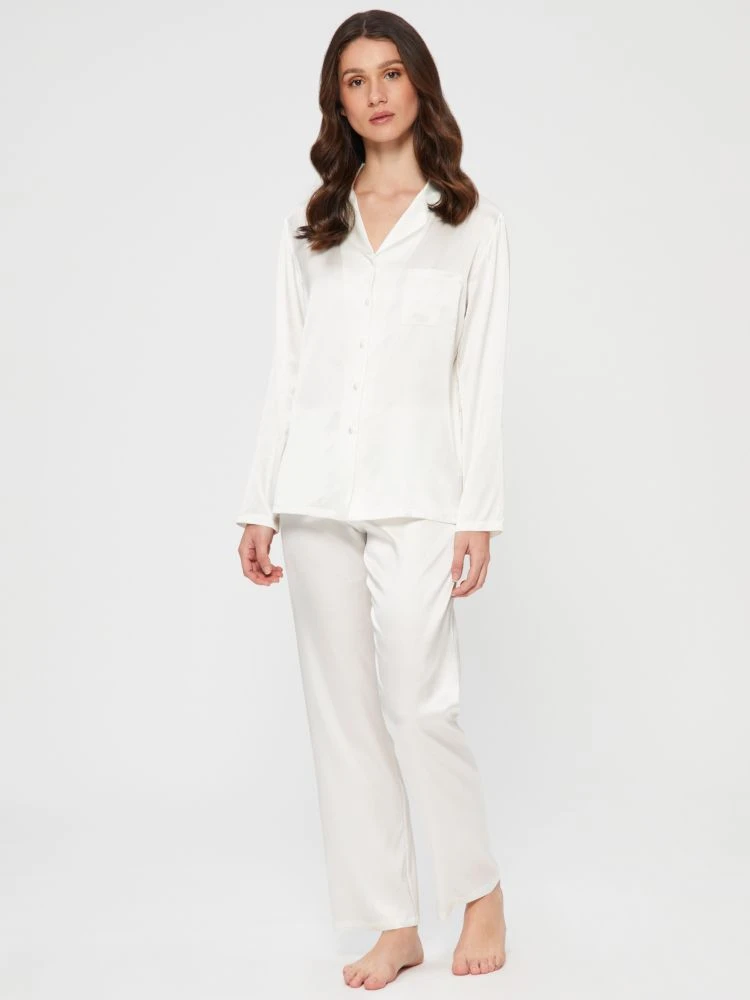 Seide Pyjama 2-tlg. SETA No. 9 Von Chiara Fiorini 19 Seide Pyjama 2-tlg. SETA No. 9 Von Chiara Fiorini – Bild 17