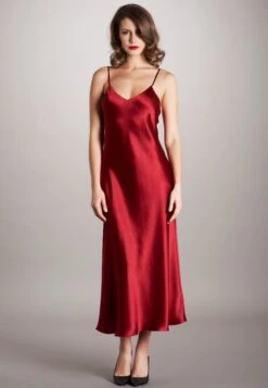 100% Seide Nachtkleid Lang DORINE Uni Von Vivis -TraumMode Verkäufe seide nachtkleid lang dorine rubinrot vivis 1 1