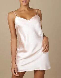 100% Seide Unterkleid SOIE ODA Satin Von Marjolaine -TraumMode Verkäufe seide unterkleid oda puder rose soie unie marjolaine 1 1 1