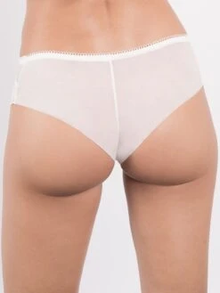 MAISON LEJABY Tüll Brasiliana Panty WHISPER Von Maisonlejaby -TraumMode Verkäufe short wei lilie 19369 whisper maison lejaby 1 1