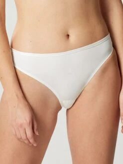 MAISON LEJABY String Tanga NUAGE PUR Extra Flach Von Maisonlejaby -TraumMode Verkäufe tanga wei lilie 5562 nuage pur maison lejaby 1